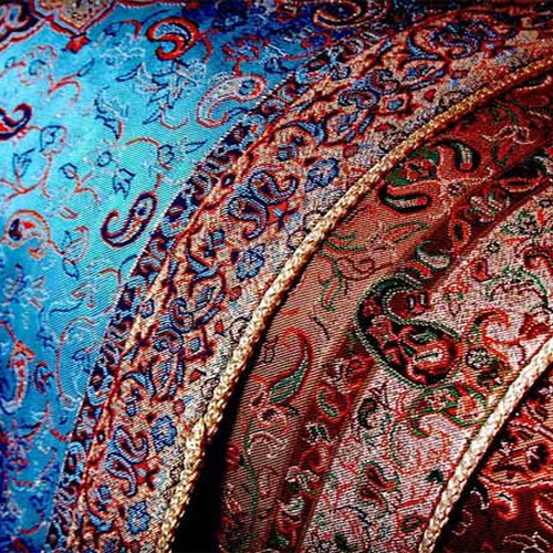 بررسی انواع رومیزی ترمه